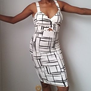 Black and White Patterned Pencil dress size Medium